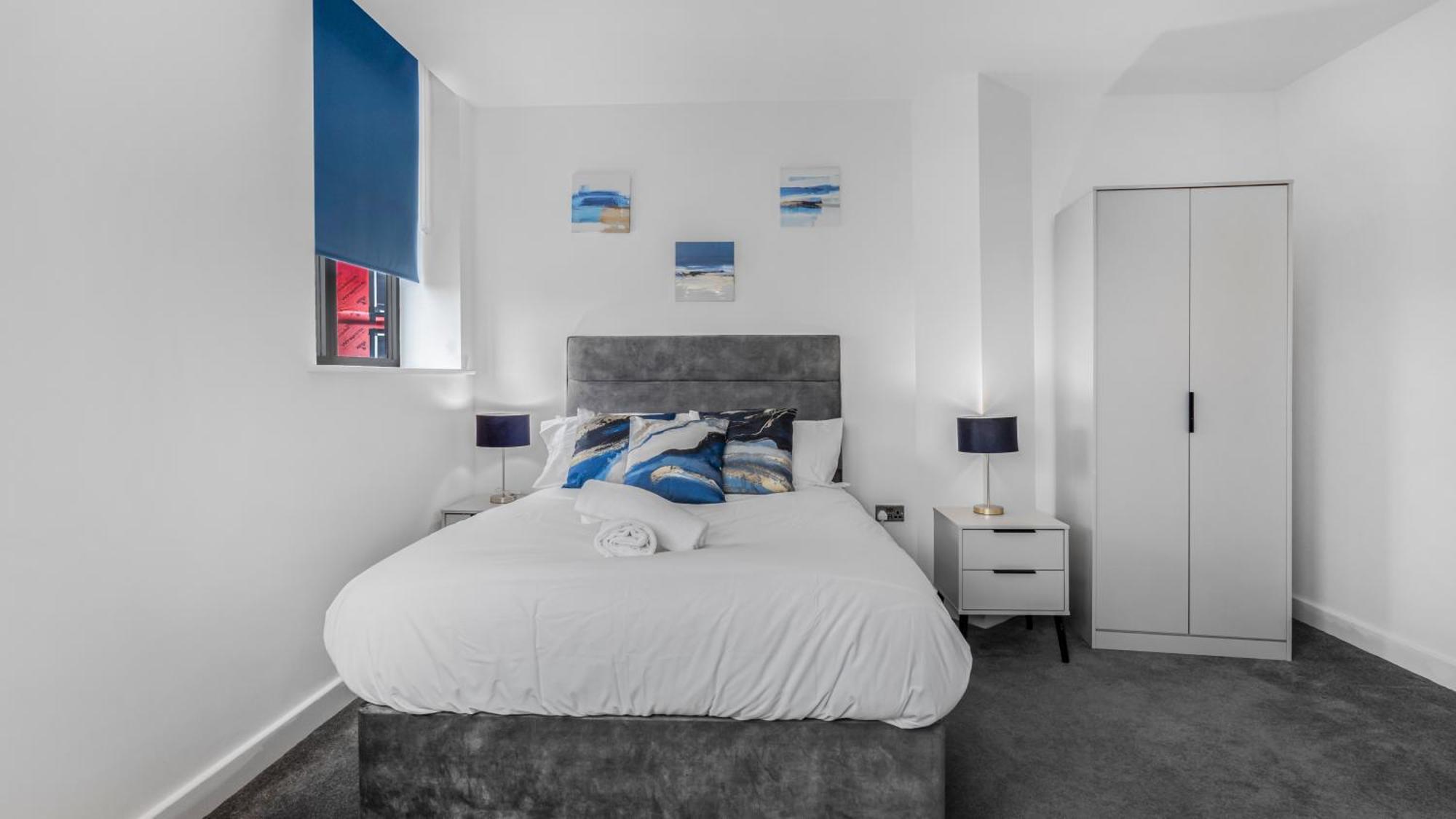 Priority - Modern 2 Bedroom In Centre - Perfect For Family, Business And Leisure By Estate Experts Birmingam