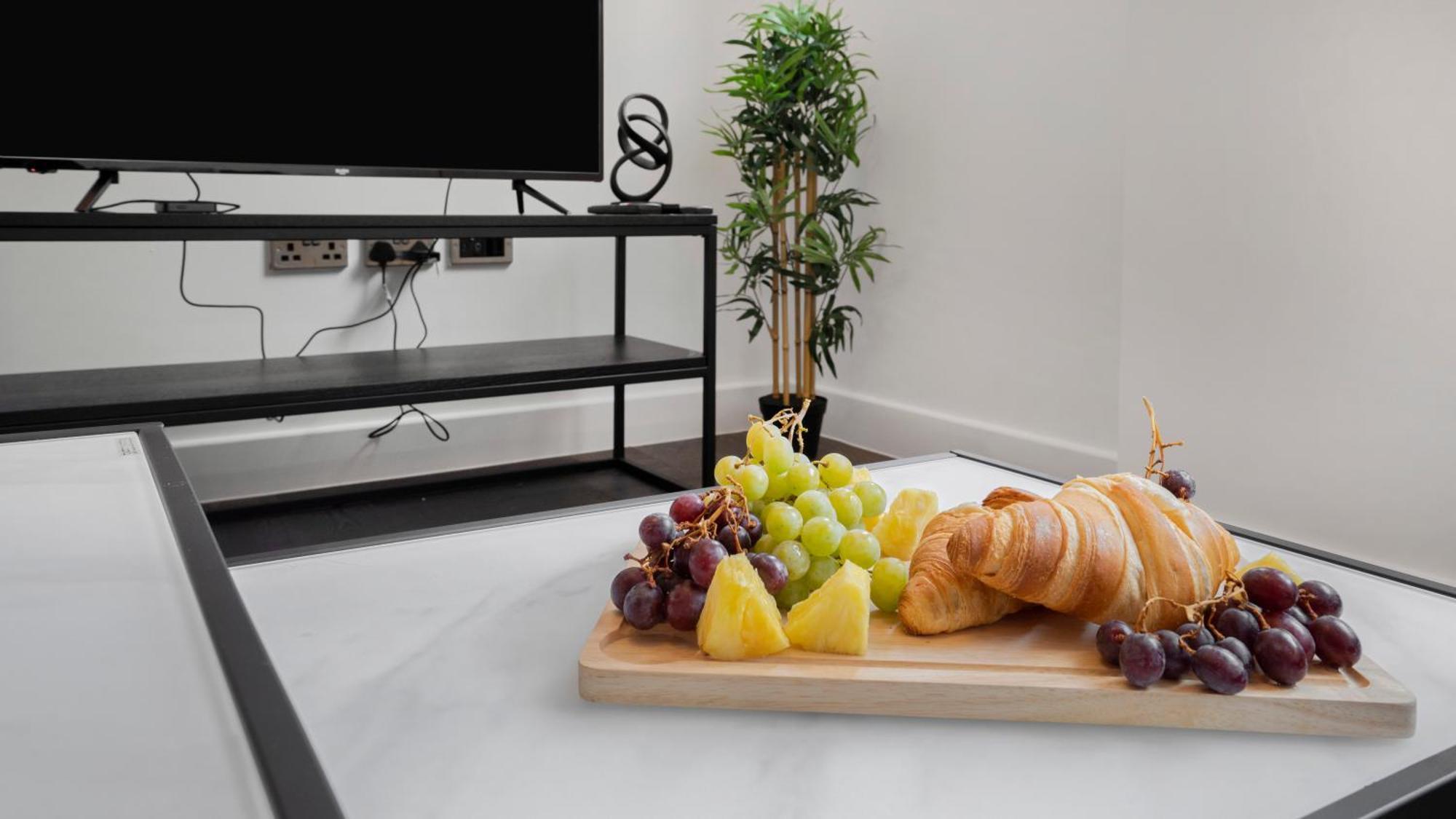 Priority - Modern 2 Bedroom In Centre - Perfect For Family, Business And Leisure By Estate Experts Appartement